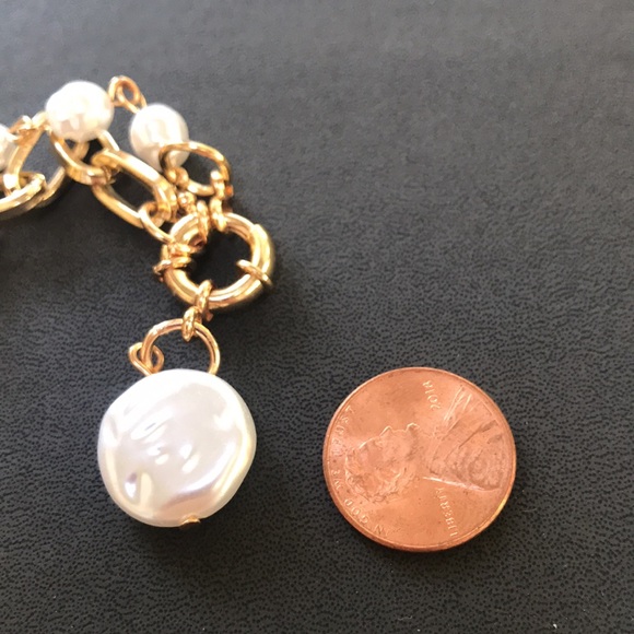 $5 if bundle: Faux Pearl and Metal Chain Necklace - Picture 7 of 7